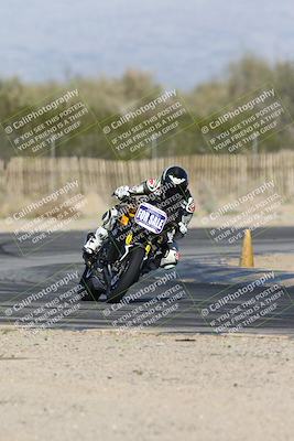 media/Jan-15-2026-Racers Edge (Thu) [[dfebeb70ab]]/2-A Group/Session 5 Turn 2/